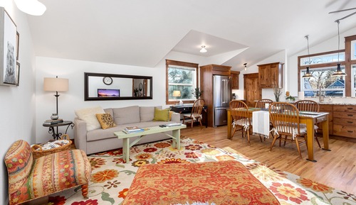 Apartment, 1 King Bed with Sofa bed, Patio, Garden View (722 Mathews St.)