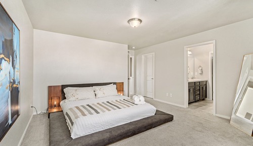 House, Multiple Beds, Patio, Garden View (2626 Avenger Place (Unit 3))