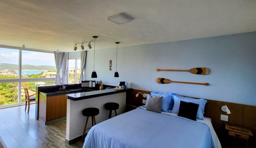 Deluxe Apartment, 1 Queen Bed, Kitchenette, Sea View