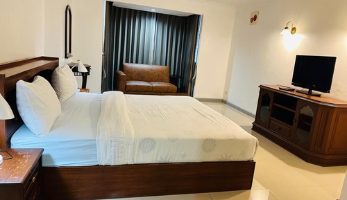 Premier Apartment
