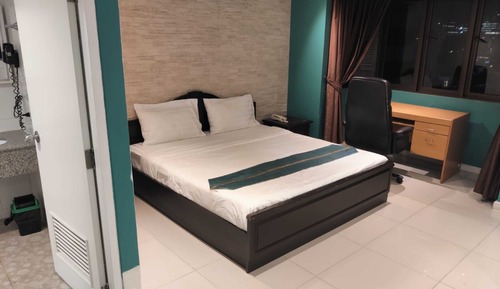 Elite Room