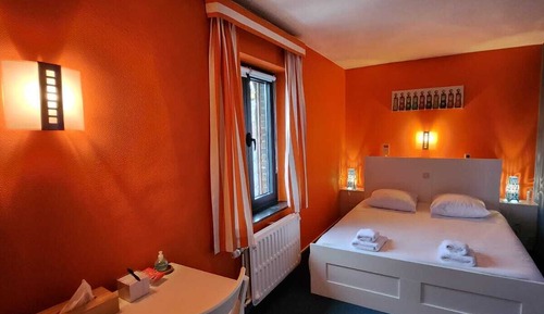 Double Room, 1 Queen Bed