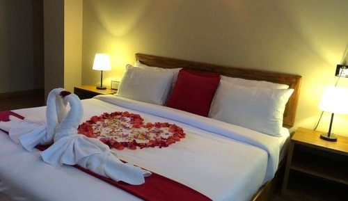 Honeymoon Single Room