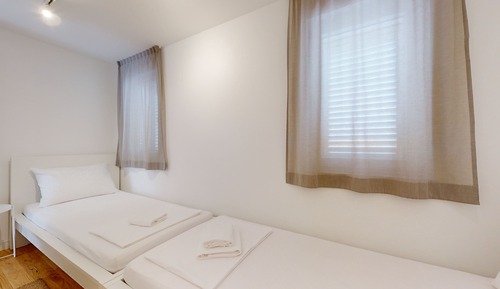 Premium Apartment, 2 Bedrooms, Park View