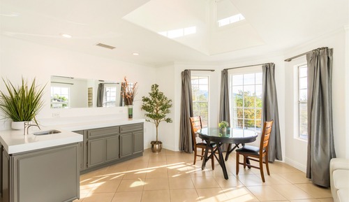 Deluxe Room, 1 King Bed, Garden View