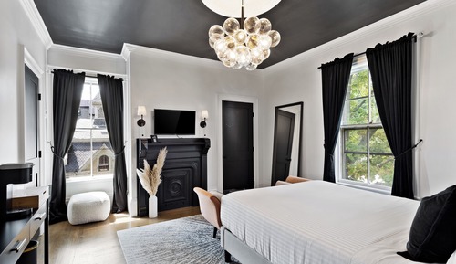Classic Room, 1 Queen Bed