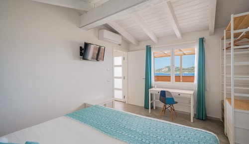 Deluxe Room, 1 King Bed