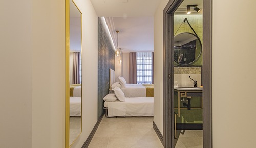 Basic Triple Room