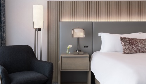 Grand Suite, 1 King Bed, Corner