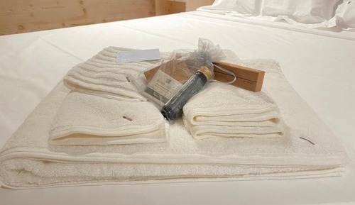 Superior Room, 1 King Bed, Private Bathroom, Ground Floor