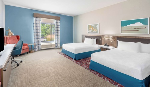 Room, 2 Queen Beds, Accessible (Roll-In Shower)