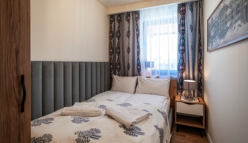 Apartment (D5)