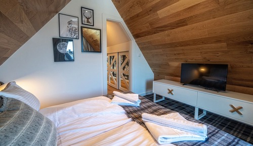 Apartment (D13)