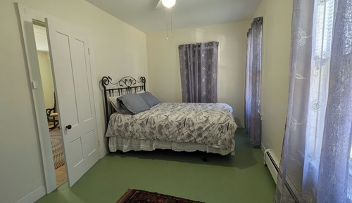 Deluxe ground floor apartment sleeps up to 6