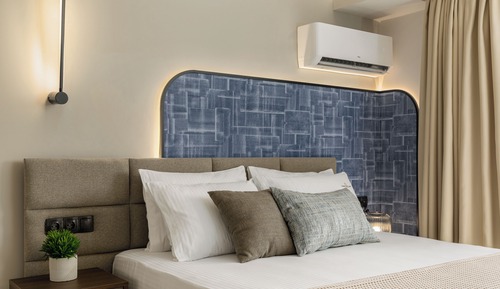 Deluxe Studio Suite