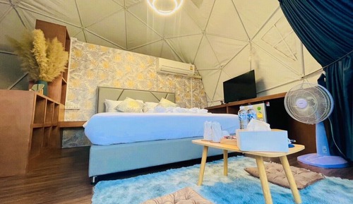 Signature Room