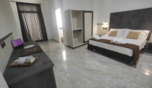 Comfort Quadruple Room