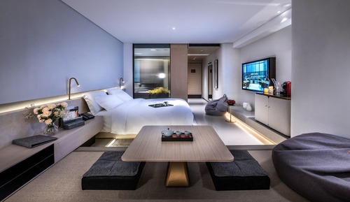 City Room, 1 Queen Bed