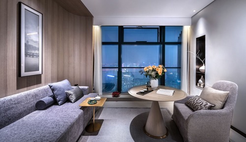 Basic Room, 1 Queen Bed