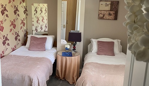 Classic Twin Room