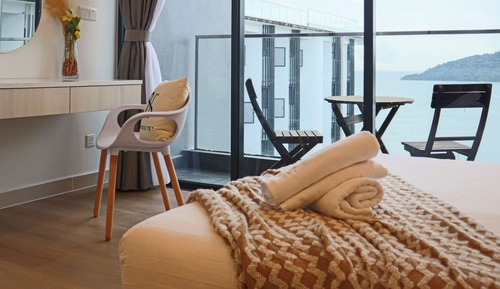 Deluxe Suite, Sea View