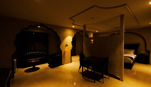 Suite Room