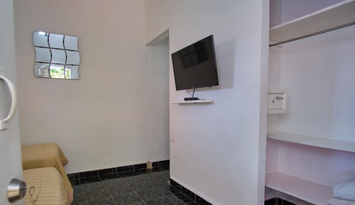 Basic Triple Room