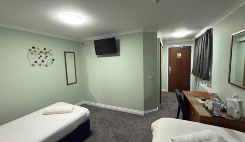 Twin Room, Ensuite