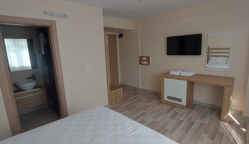 Deluxe Double or Twin Room, 1 Queen Bed, Smoking, Sea View