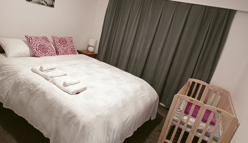 (Unit 2) Deluxe Townhome, 2 Bedrooms