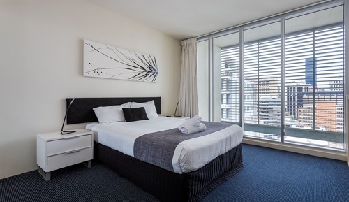 Design Loft, 1 Queen Bed, Non Smoking, City View