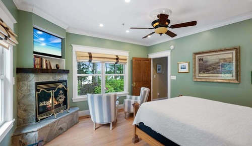 Point Lookout Room