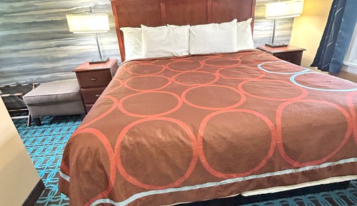 Standard Room, 1 King Bed, Non Smoking