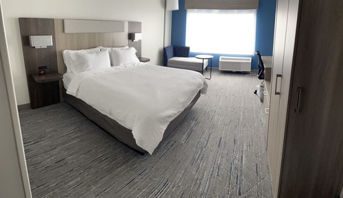 Standard Room, 1 King Bed, Accessible, Non Smoking (Communications)