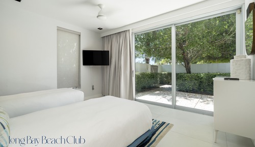 Beachfront Villa Hyperion