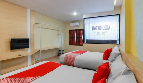 Deluxe Suite