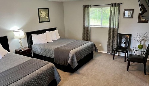 Cottage #11 (Not Dog-Friendly)