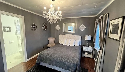 Cottage #2 (Not Dog-Friendly)