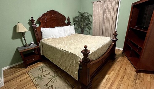 Cottage #7 (Not Dog-Friendly)