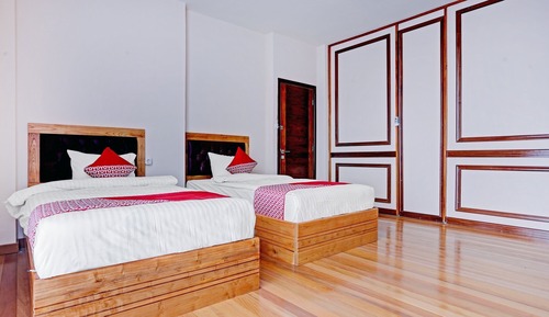 Traditional Suite