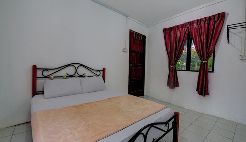 Room, Private Bathroom