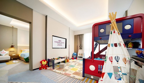 Suite, 1 King Bed (Living Area, Kids Theme)