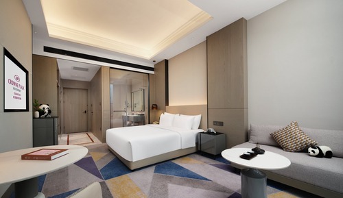 Standard Room, 1 King Bed