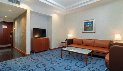 Suite, 1 Bedroom, Accessible, Sea View (Club Lounge Access)