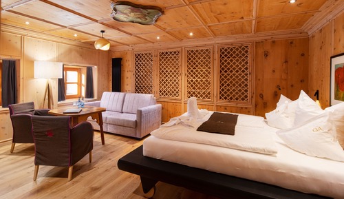 Deluxe Double Room, 1 Double Bed, Non Smoking, Mountain View