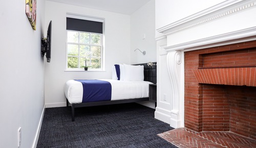 Standard Room (2nd Floor Floor - #unit 205)