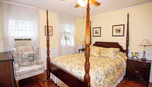 C4 Carriage House