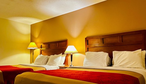 Basic Room, 2 Queen Beds, Non Smoking
