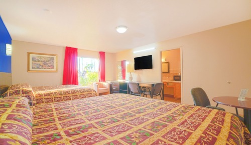 Room, Multiple Beds
