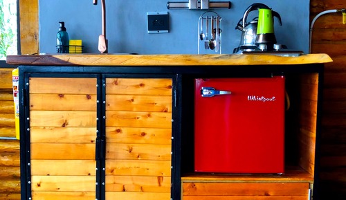 Romantic Cabin, Hot Tub, City View